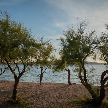 Beach Apartments Marijana Водице Экстерьер фото