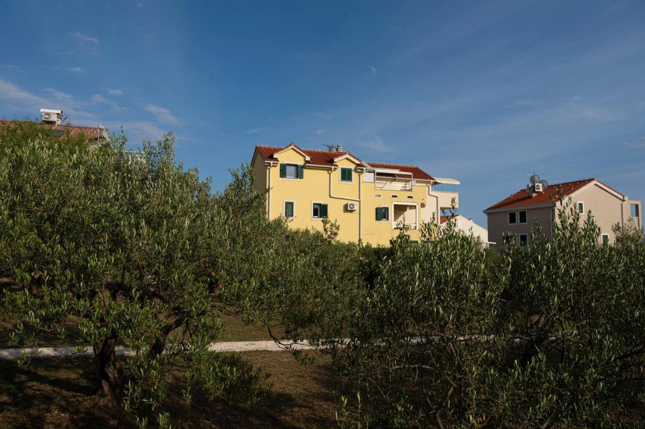 Beach Apartments Marijana Водице Экстерьер фото