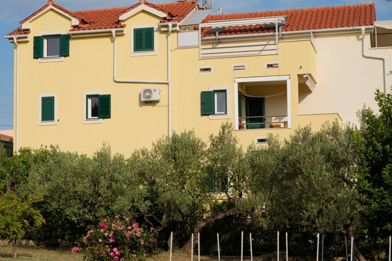Beach Apartments Marijana Водице Экстерьер фото