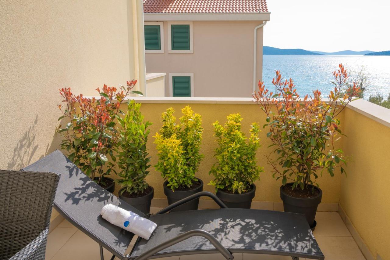 Beach Apartments Marijana Водице Экстерьер фото